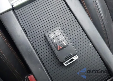 2010 Volvo Xc60 T6/T6 R-Design from USA, damaged, VIN YV4992DZ0A2118425